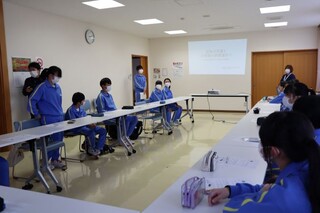 南陽市立沖郷中学校の地域文化体験講座に参加しました。